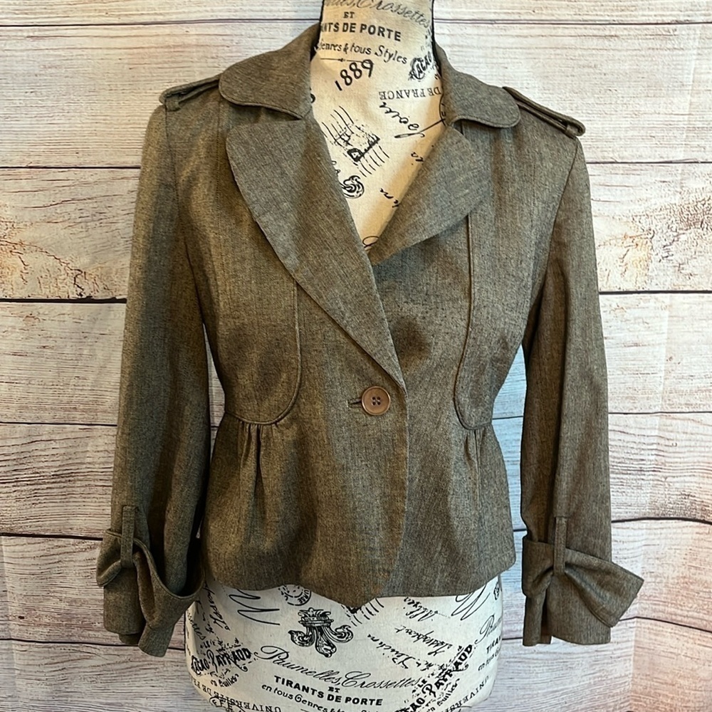 Club Monaco Cropped Blazer Peplum Wool Blend Ruffled Epaulets One Button Size 2